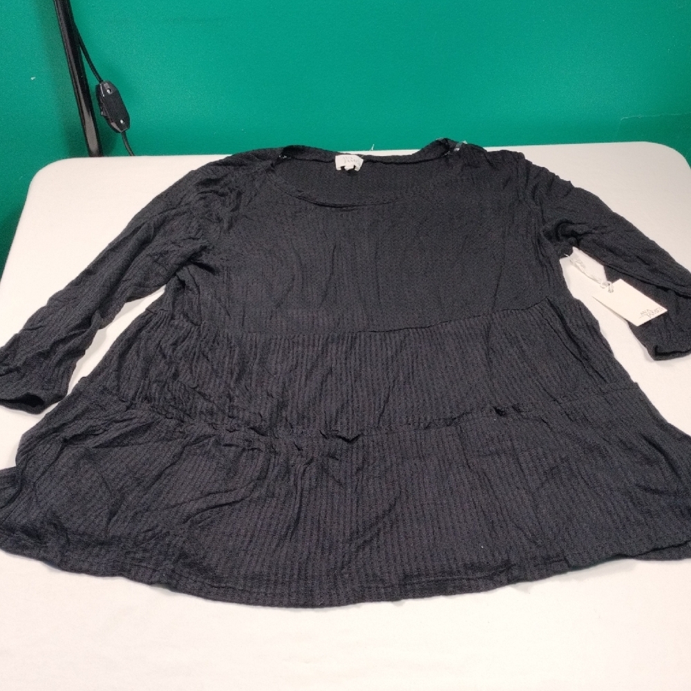 NWT Ava James Women's Black Top Size XL